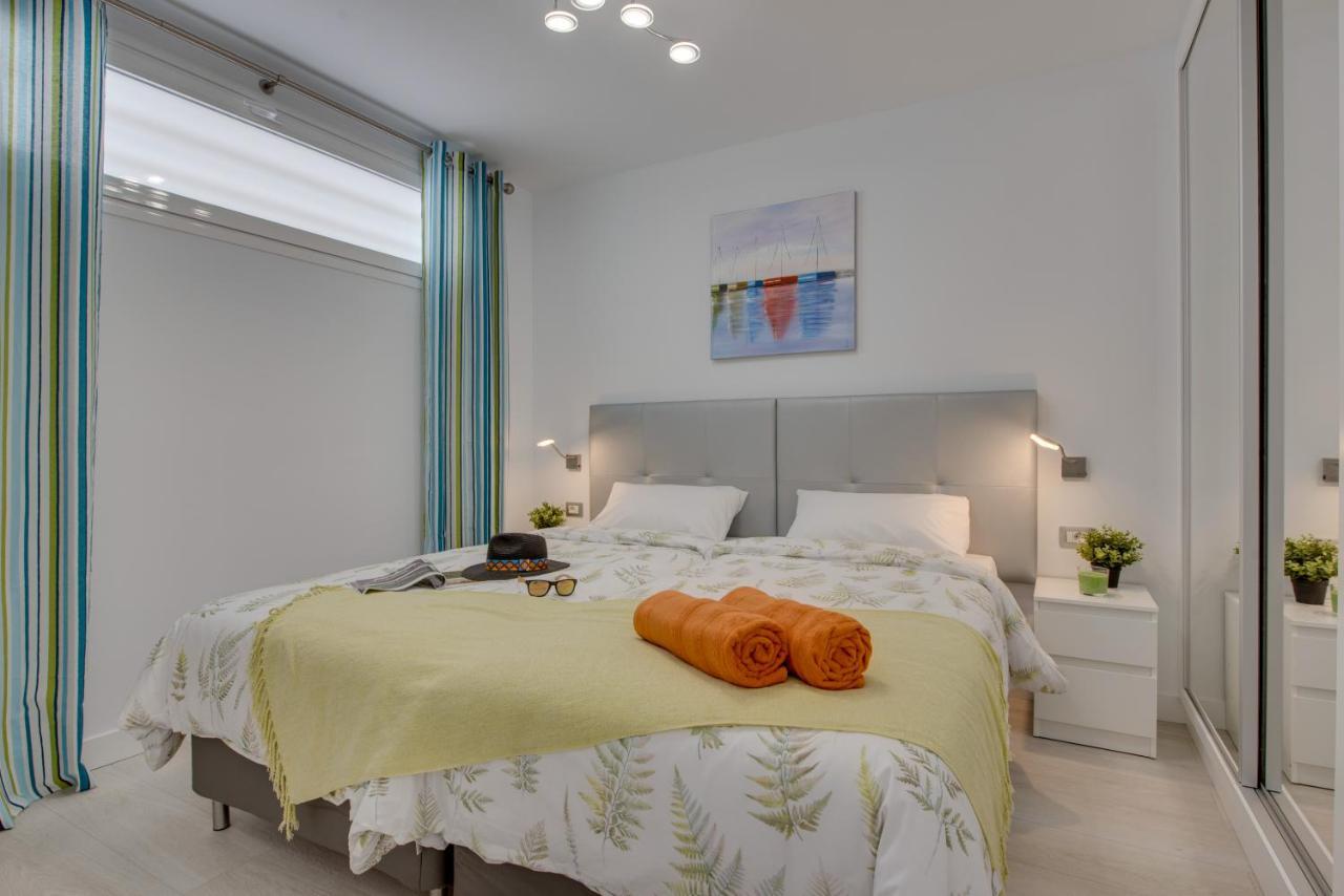 Modern Apartments Los Cristianos Center Exterior foto